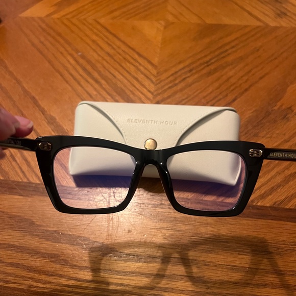 Eleventh Hour Essential Blue Light Glasses - Picture 7 of 8